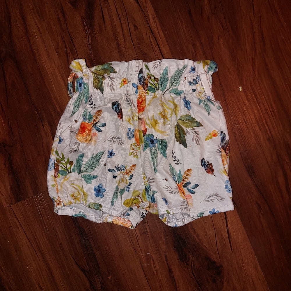 Baby floral shorts